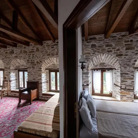 Archontiko Michael Since 1868 Vyzitsa